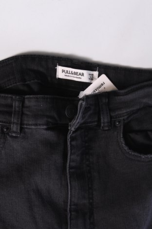 Damskie jeansy Pull&Bear, Rozmiar S, Kolor Czarny, Cena 92,99 zł