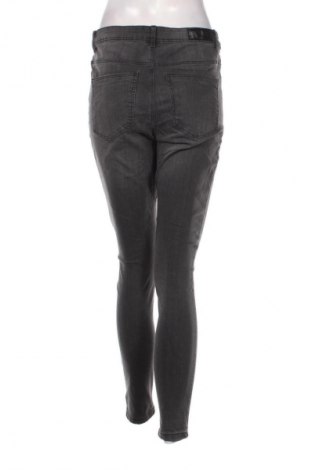 Damen Jeans Vero Moda, Größe M, Farbe Grau, Preis € 10,99