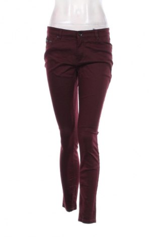 Damen Jeans Yessica, Größe M, Farbe Rot, Preis 20,49 €