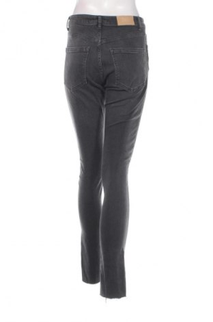 Damen Jeans Zara, Größe M, Farbe Grau, Preis € 18,99