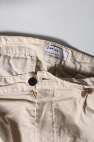 Damen Shorts Bershka, Größe XL, Farbe Beige, Preis 9,72 €