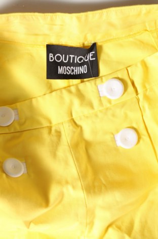 Damskie szorty Boutique Moschino, Rozmiar M, Kolor Żółty, Cena 278,46 zł