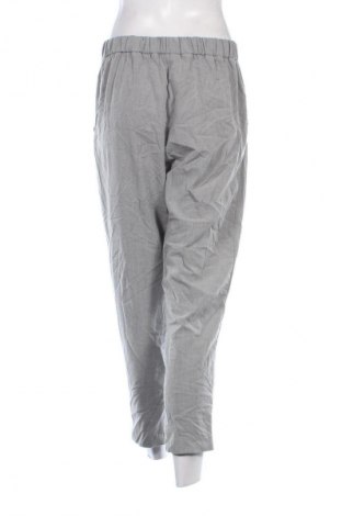 Damenhose Pull&Bear, Größe L, Farbe Grau, Preis 6,99 €