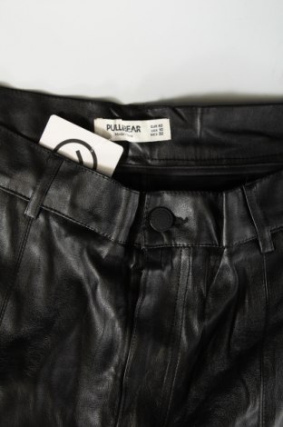 Pantaloni de femei Pull&Bear, Mărime L, Culoare Negru, Preț 95,99 Lei