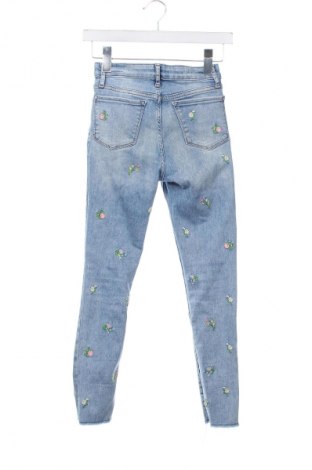 Kinderjeans Gap, Größe 11-12y/ 152-158 cm, Farbe Mehrfarbig, Preis € 13,81