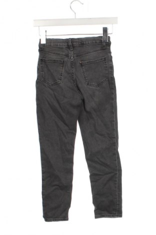 Kinderjeans H&M, Größe 7-8y/ 128-134 cm, Farbe Grau, Preis € 22,49