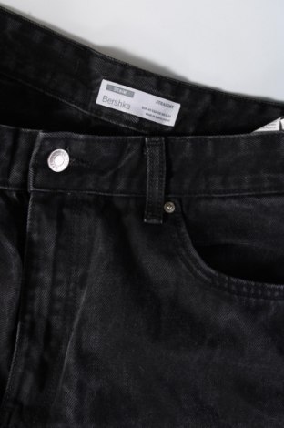 Męskie jeansy Bershka, Rozmiar S, Kolor Czarny, Cena 124,99 zł