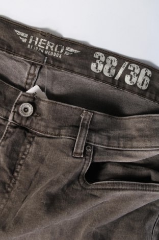 Męskie jeansy Hero, Rozmiar XL, Kolor Brązowy, Cena 239,99 zł