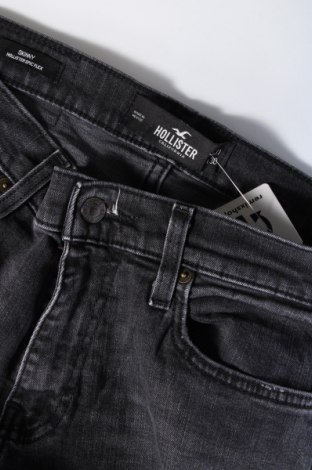 Herren Jeans Hollister, Größe S, Farbe Grau, Preis 11,99 €