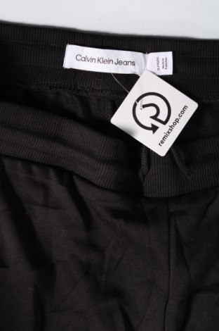 Pantaloni trening de bărbați Calvin Klein Jeans, Mărime XL, Culoare Negru, Preț 223,99 Lei