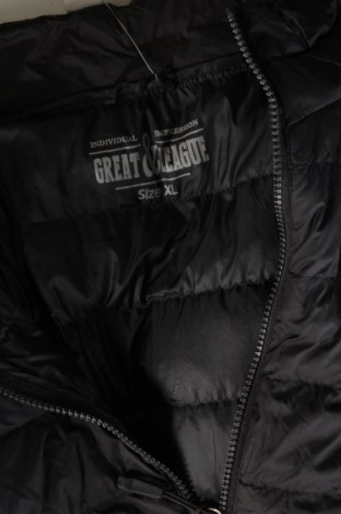 Herrenjacke, Größe XL, Farbe Schwarz, Preis € 33,99