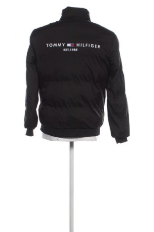 Мъжко яке Tommy Hilfiger, Размер L, Цвят Черен, Цена 205,49 лв.