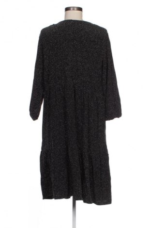 Kleid, Größe XL, Farbe Schwarz, Preis 15,99 €