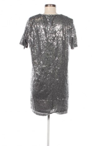 Kleid Boohoo, Größe L, Farbe Silber, Preis 20,49 €