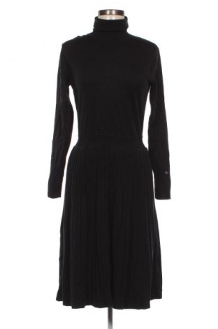 Kleid Calvin Klein, Größe M, Farbe Schwarz, Preis 62,92 €