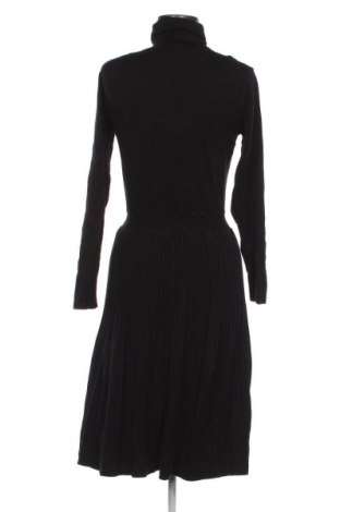 Kleid Calvin Klein, Größe M, Farbe Schwarz, Preis 62,92 €