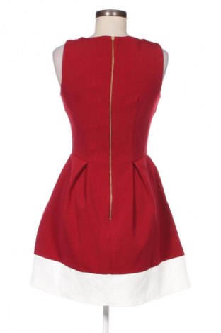 Kleid Closet London, Größe M, Farbe Rot, Preis 95,65 €