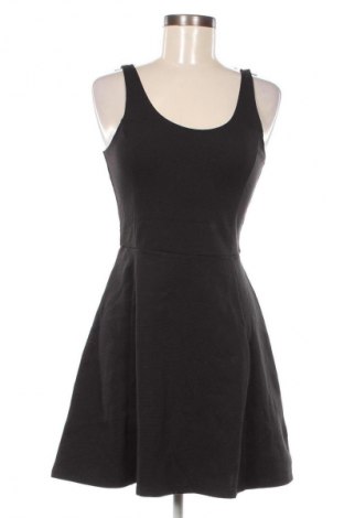 Kleid H&M Divided, Größe M, Farbe Schwarz, Preis 20,49 €