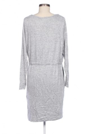 Kleid H&M Mama, Größe L, Farbe Grau, Preis 20,49 €