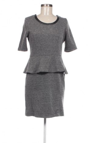 Kleid Manguun, Größe M, Farbe Grau, Preis 4,99 €