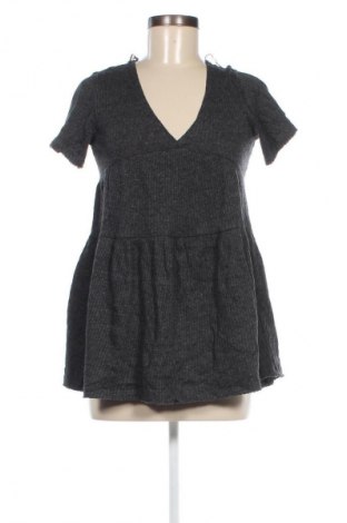 Φόρεμα Pull&Bear, Μέγεθος XS, Χρώμα Γκρί, Τιμή 17,99 €