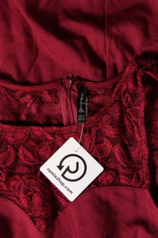 Kleid Stradivarius, Größe S, Farbe Rot, Preis € 18,99