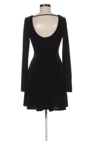 Kleid Uk 2 La, Größe M, Farbe Schwarz, Preis 12,99 €