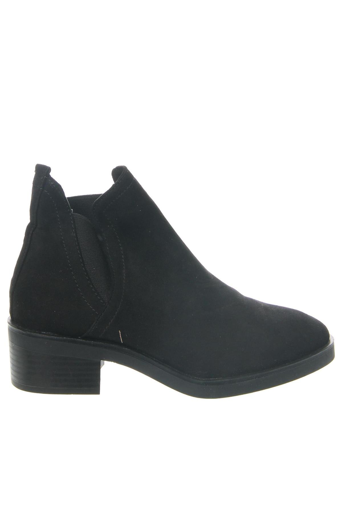 Botine de damă Stradivarius, Mărime 37, Culoare Negru, Preț 139,99 Lei