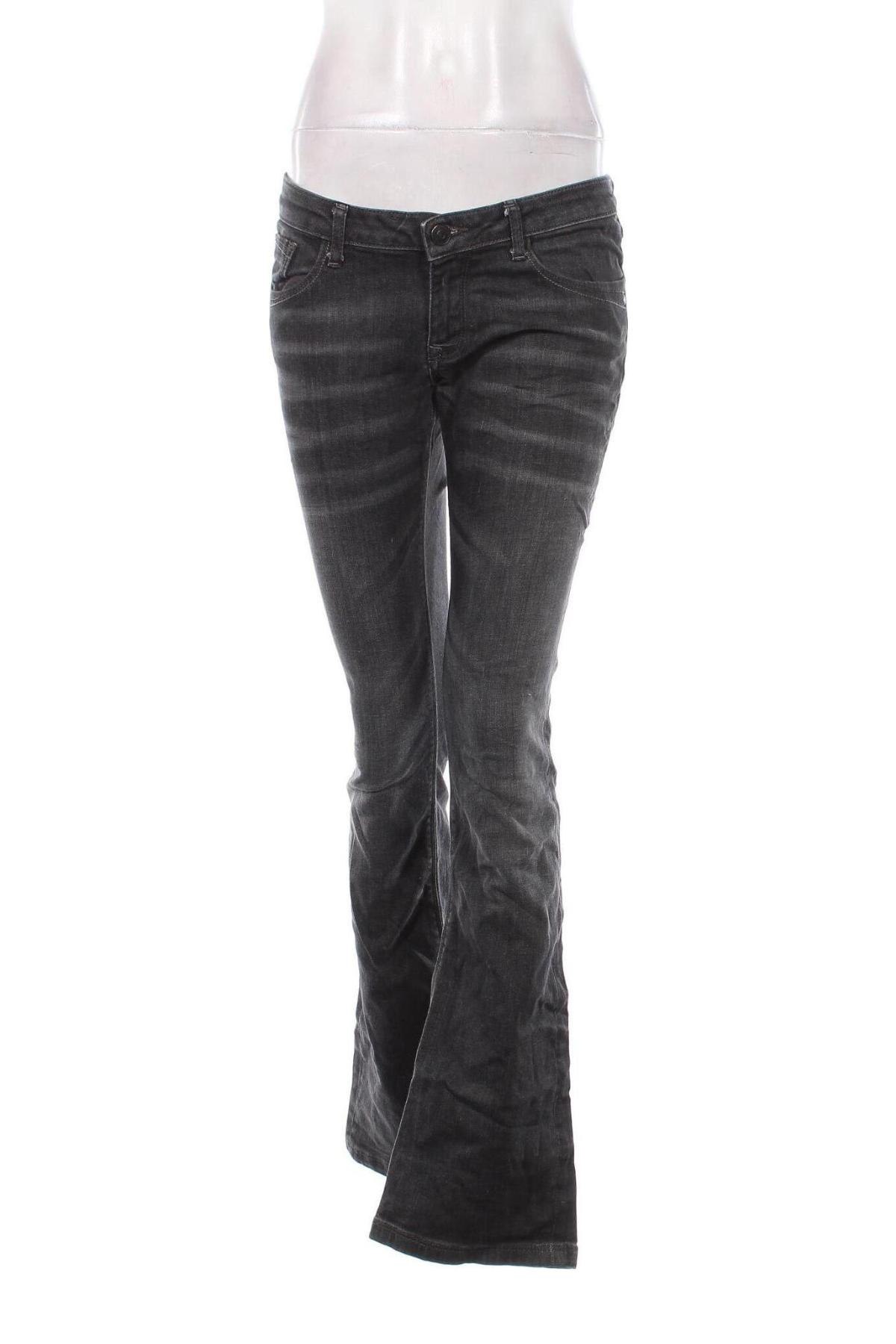 Blugi de femei Cross Jeans, Mărime M, Culoare Gri, Preț 30,99 Lei