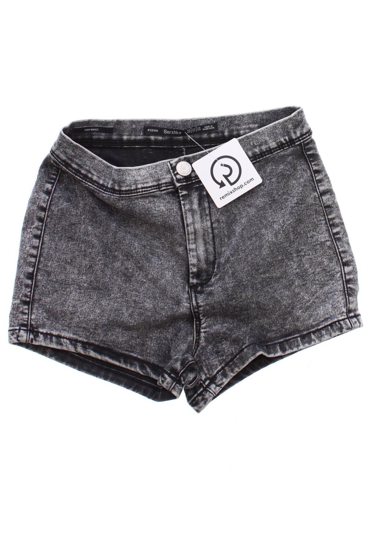 Damen Shorts Bershka, Größe XS, Farbe Grau, Preis 13,49 €