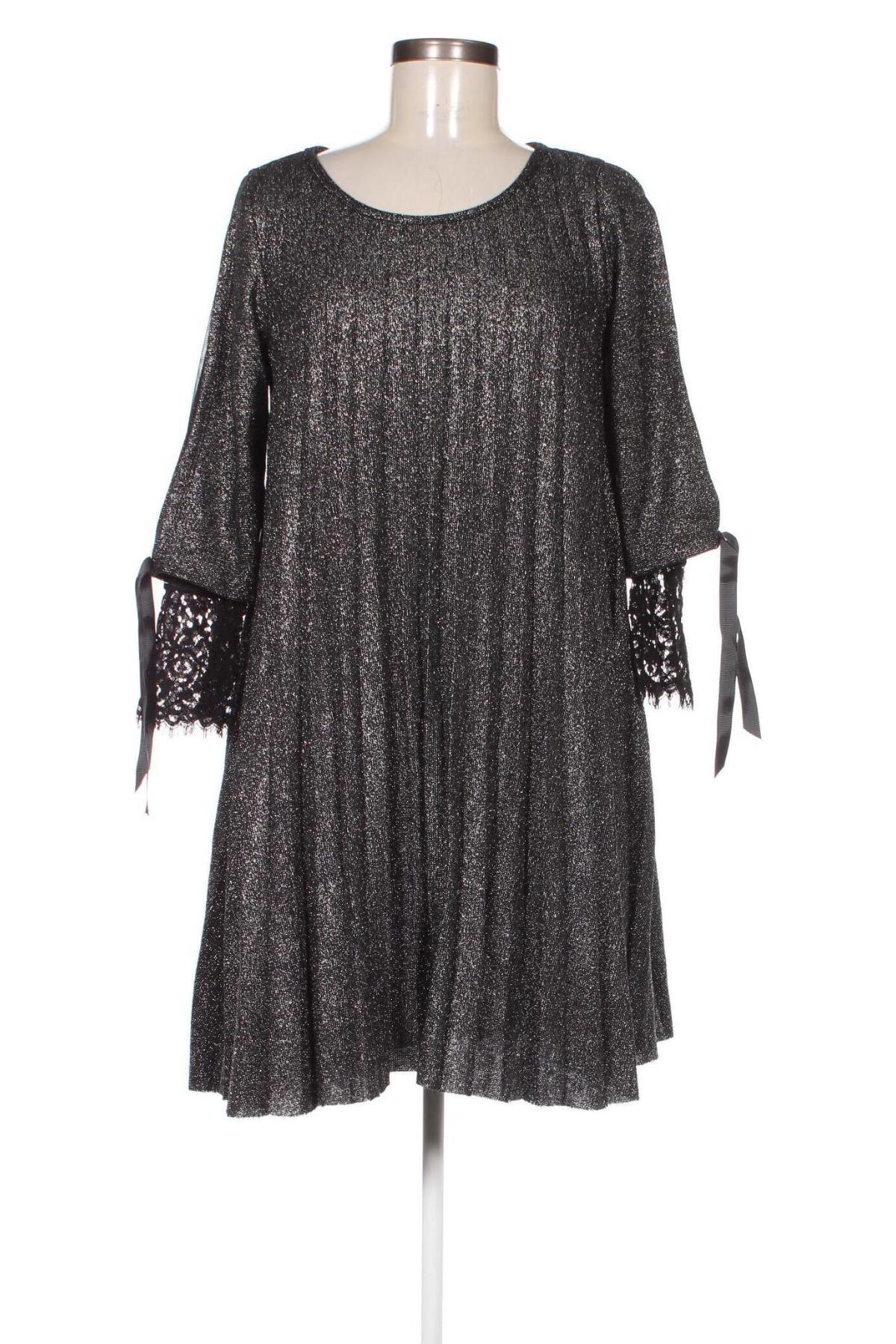 Kleid, Größe M, Farbe Silber, Preis 23,53 €