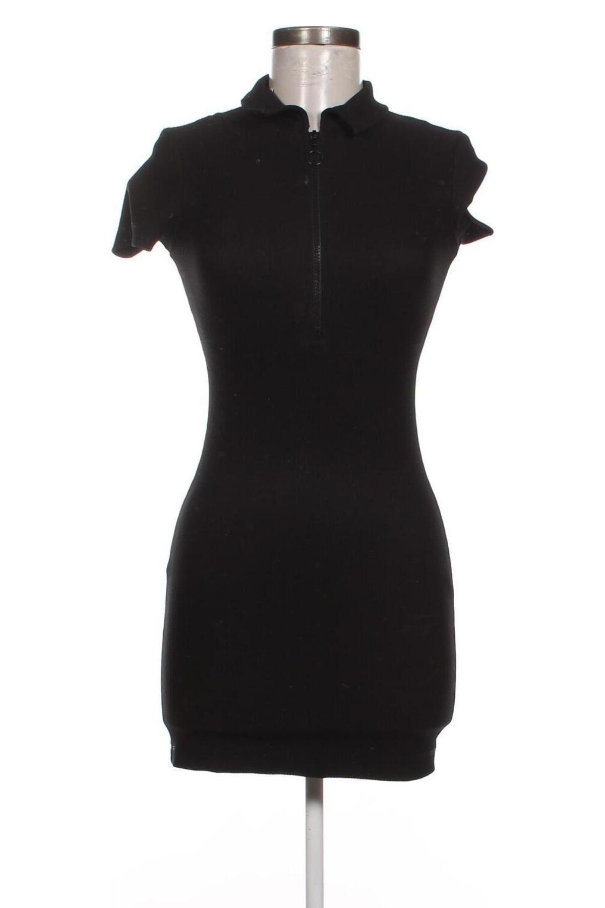 Rochie Bershka, Mărime S, Culoare Negru, Preț 74,00 Lei