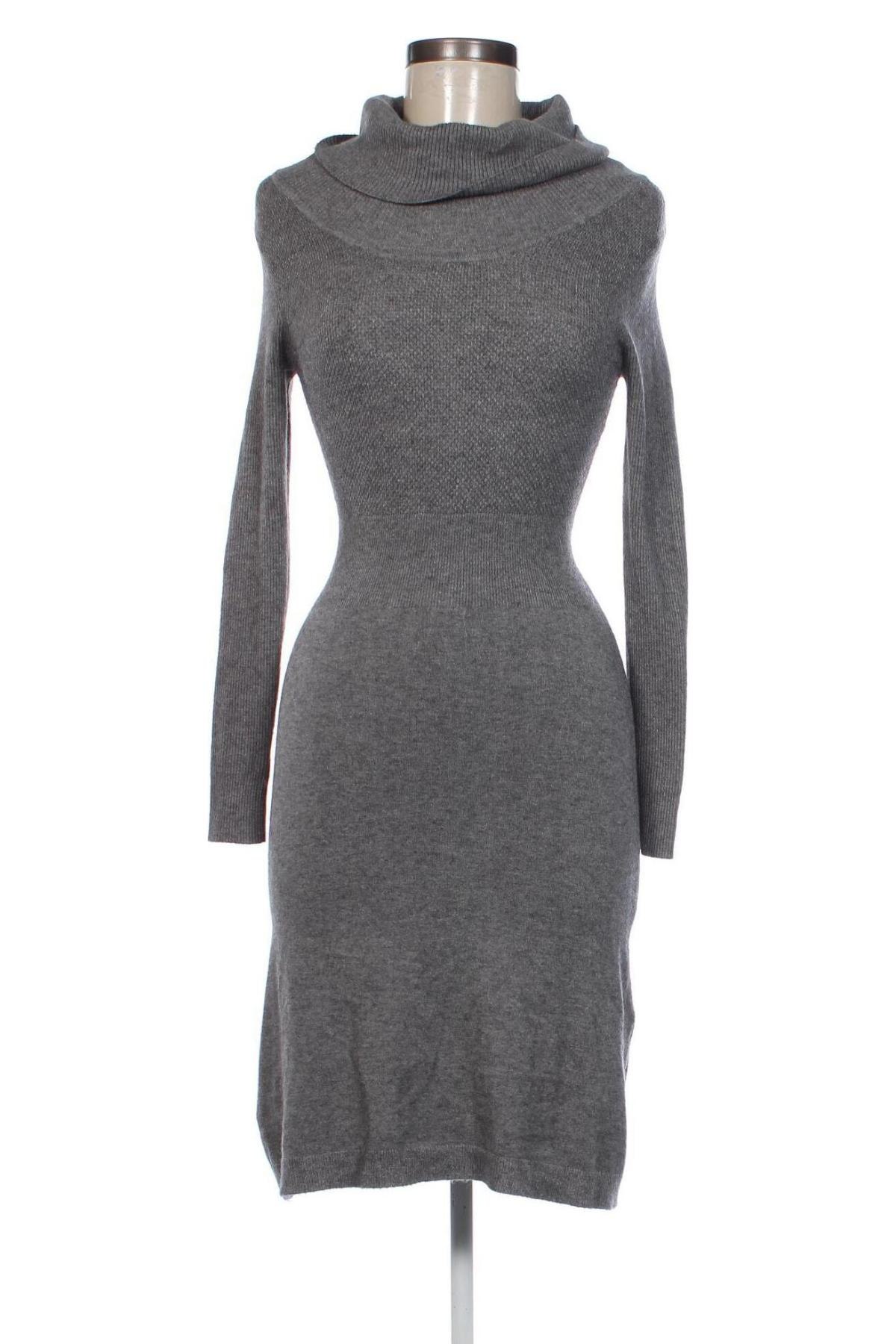 Kleid Just Woman, Größe S, Farbe Grau, Preis € 20,49