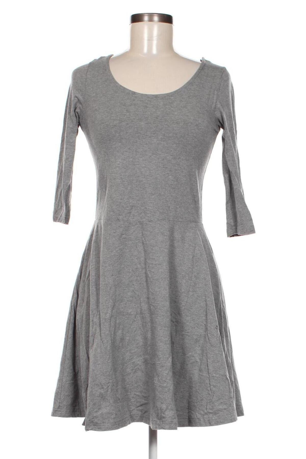 Kleid Seppala, Größe M, Farbe Grau, Preis 8,49 €