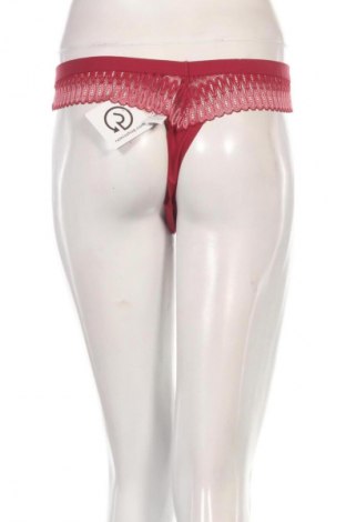 Alsónemű Triumph, Méret XL, Szín Piros, Ár 9 569 Ft