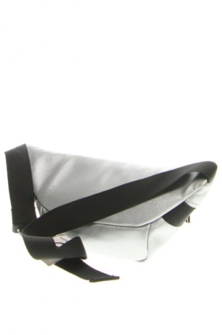 Saszetka do pasa PUMA, Kolor Srebrzysty, Cena 67,99 zł