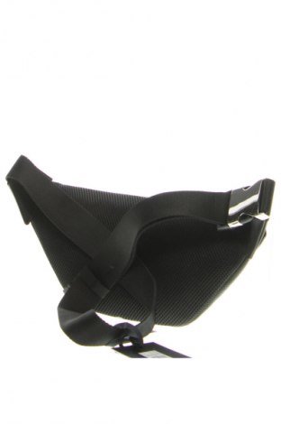 Ľadvinka  Tommy Hilfiger, Farba Čierna, Cena  61,95 €