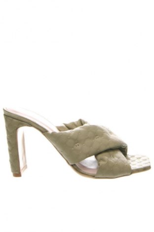 Pantofle L37, Velikost 39, Barva Zelená, Cena  2 129,00 Kč