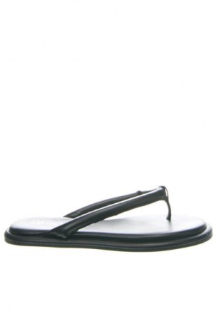 Pantofle L37, Velikost 39, Barva Černá, Cena  2 499,00 Kč