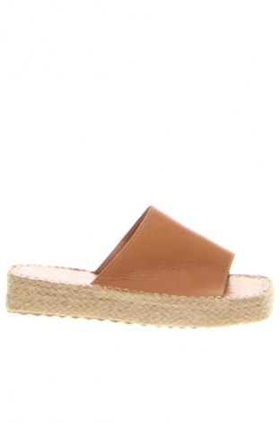 Pantofle RunnerBoss, Velikost 38, Barva Hnědá, Cena  1 149,00 Kč