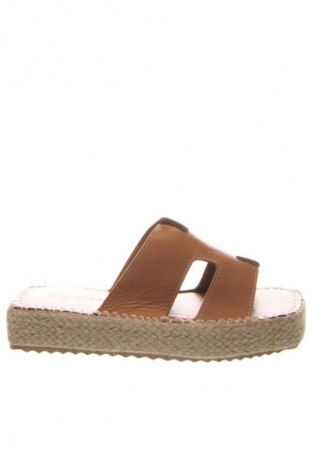 Pantofle RunnerBoss, Velikost 39, Barva Hnědá, Cena  689,00 Kč