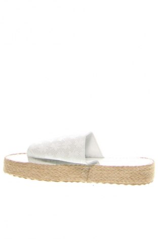 Papuci RunnerBoss, Mărime 40, Culoare Alb, Preț 142,99 Lei