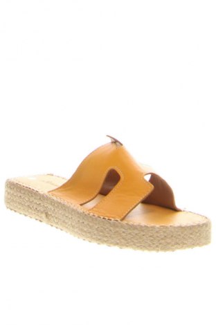 Pantofle RunnerBoss, Velikost 40, Barva Oranžová, Cena  759,00 Kč