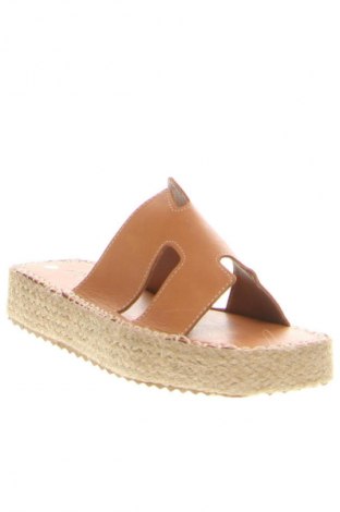 Pantofle RunnerBoss, Velikost 40, Barva Hnědá, Cena  1 429,00 Kč