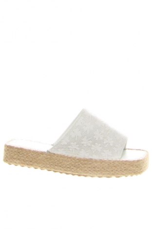 Pantofle RunnerBoss, Velikost 37, Barva Bílá, Cena  1 149,00 Kč