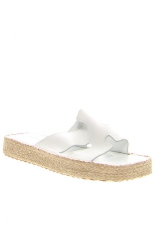 Pantofle RunnerBoss, Velikost 40, Barva Bílá, Cena  759,00 Kč