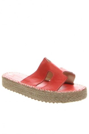 Pantofle RunnerBoss, Velikost 40, Barva Červená, Cena  689,00 Kč