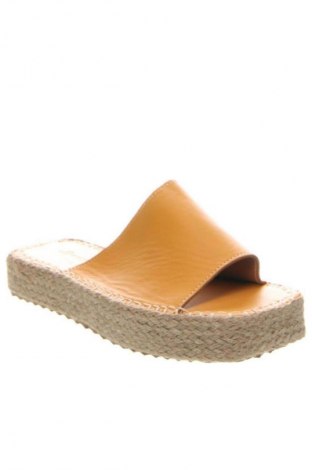 Pantofle RunnerBoss, Velikost 37, Barva Oranžová, Cena  759,00 Kč