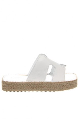 Pantofle RunnerBoss, Velikost 36, Barva Bílá, Cena  759,00 Kč