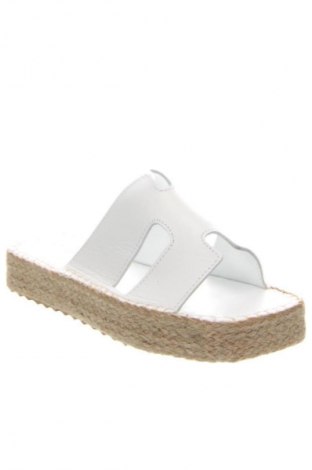 Pantofle RunnerBoss, Velikost 36, Barva Bílá, Cena  759,00 Kč